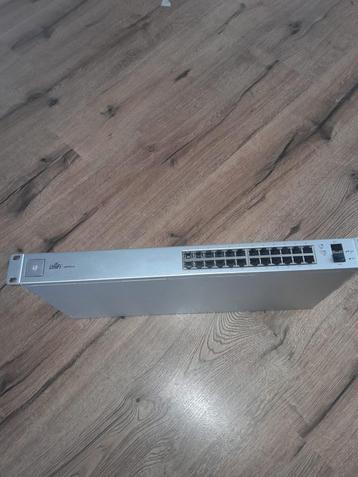 unifi switch 24 Poorts (US-24) beschikbaar voor biedingen