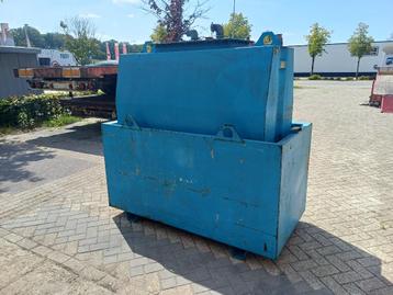 olie bulk opslag beschikbaar voor biedingen