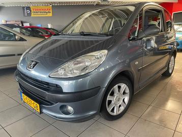 Peugeot 1007 1.4 Urban Nette uitvoering, full options, vol a beschikbaar voor biedingen