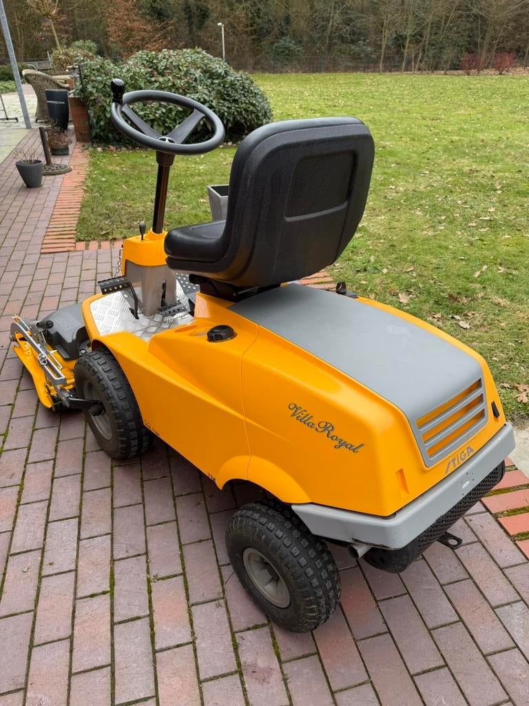 Stiga Villa Royal .2cyl Honda-Hydrostaat, Ophalen, Gebruikt, Mulchfunctie, 90 tot 120 cm