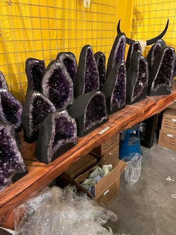 Amethist Geodes keuze uit wel 300 geodes prijzen vanaf €40,- beschikbaar voor biedingen