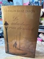Carlos Ruiz Zafón - De schaduw van de wind, Ophalen of Verzenden, Zo goed als nieuw, Nederland, Carlos Ruiz Zafón