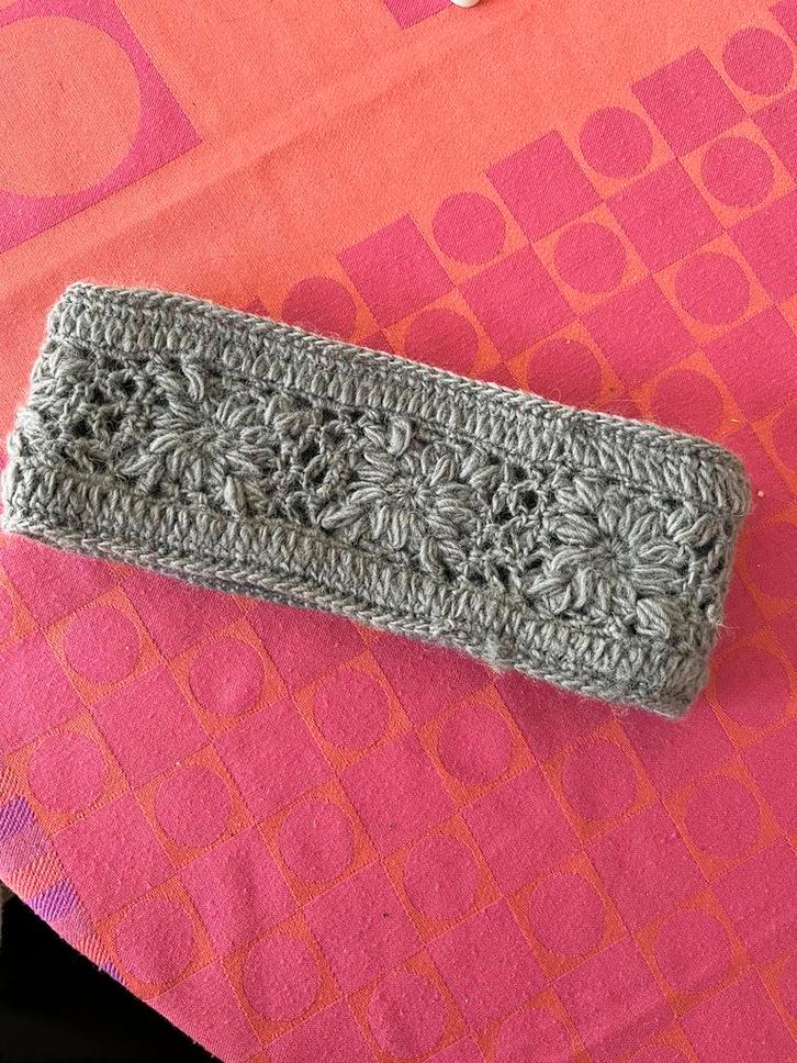 Hoofdband / oorwarmer Nyhaven Haarlem, Kleding | Dames, Mutsen, Sjaals en Handschoenen, Nieuw, Pashmina, Maat 36 (S), Ophalen of Verzenden