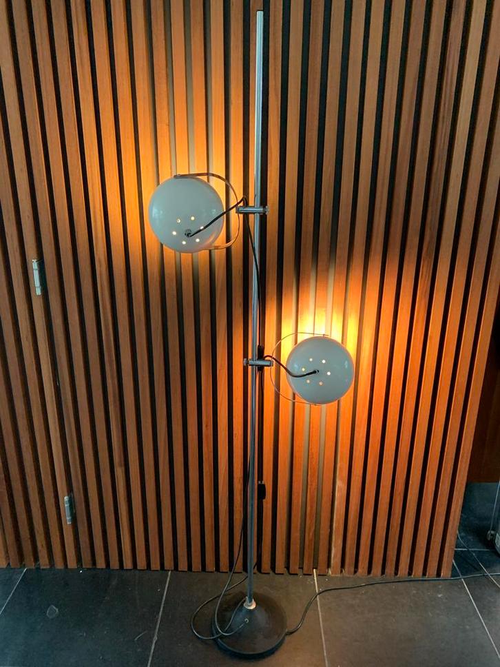 Herda Vintage Vloerlamp - Mooie Staat, Huis en Inrichting, Lampen | Vloerlampen, Gebruikt, 150 tot 200 cm, Metaal, Ophalen