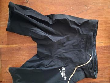 Speedo zwembroek in maat 24 beschikbaar voor biedingen
