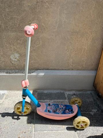 Paw patrol step met 3 wielen beschikbaar voor biedingen
