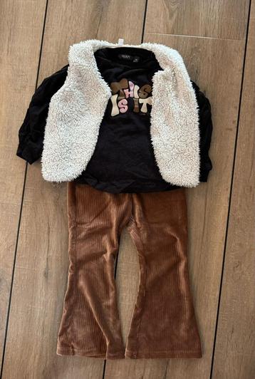 Meisjes kleding 86/92 beschikbaar voor biedingen