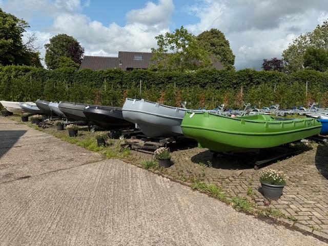 Whaly ruim assortiment, Watersport en Boten, Sloepen, Nieuw, Minder dan 3 meter, Overige brandstoffen