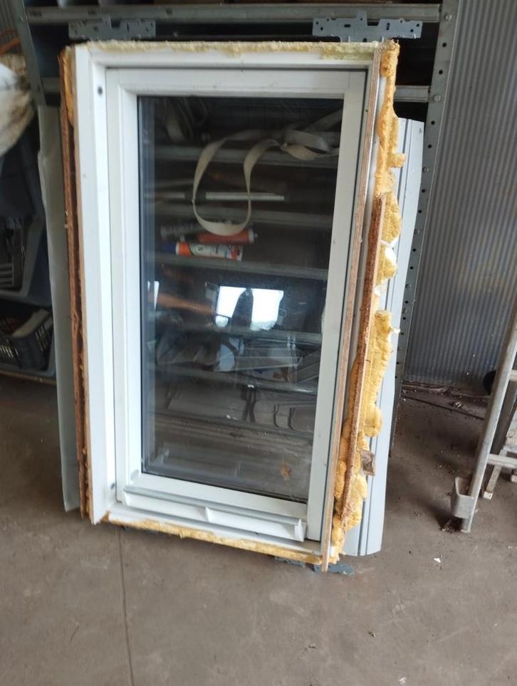 Dakraam kozijn, Doe-het-zelf en Verbouw, Glas en Ramen, Gebruikt, Dakraam, Ophalen