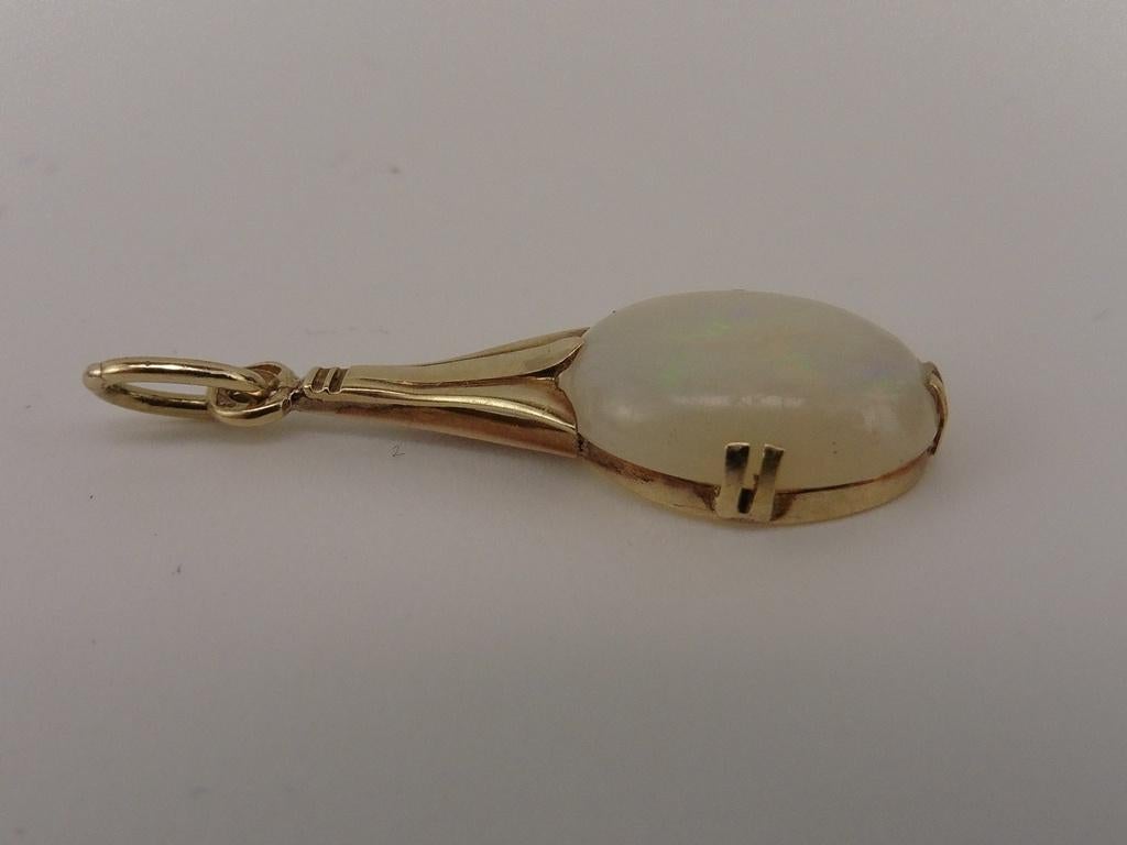 Gouden hanger met melkopaal                              G30, Gebruikt, ., Ophalen of Verzenden, .