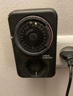 Tijdschakelklok, Doe-het-zelf en Verbouw, Elektra en Kabels, Ophalen of Verzenden, Gebruikt, Stopcontact