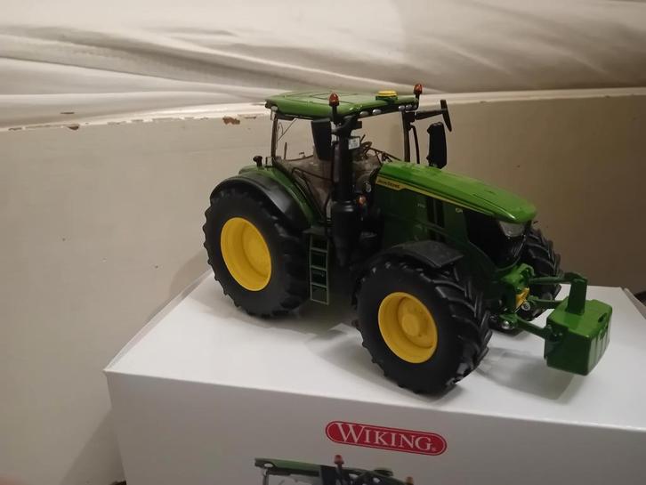 John Deere 6R 250 Wiking, Hobby en Vrije tijd, Modelbouw | Auto's en Voertuigen, Zo goed als nieuw, Overige typen, 1:32 tot 1:50
