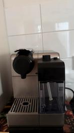 Nespresso lattissima, Witgoed en Apparatuur, Koffiezetapparaten, Ophalen, Zo goed als nieuw, Koffiemachine