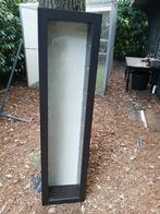 Vitrinekast bertby ikea, Huis en Inrichting, Kasten | Vitrinekasten, Ophalen, Zo goed als nieuw, 25 tot 50 cm, 50 tot 100 cm
