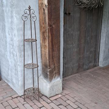 Landelijke metalen staander plantenrek étagère rek *Etage3*  beschikbaar voor biedingen