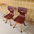 Vintage Schoolstoeltjes - Set van 2, Huis en Inrichting, Stoelen, Ophalen, Gebruikt, Twee, Bruin