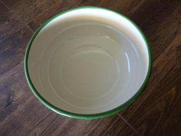 Nestschaal, écru/ groene rand, i.g.st. beschikbaar voor biedingen