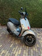 Vespa sprint Nardo grey 2021, Fietsen en Brommers, Scooters | Vespa, Ophalen, Zo goed als nieuw, Overige modellen