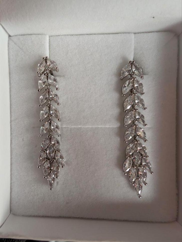 (Bruids) oorbellen DRKS nieuw, Sieraden, Tassen en Uiterlijk, Oorbellen, Nieuw, Hangers, Zilver, Zilver, Ophalen of Verzenden