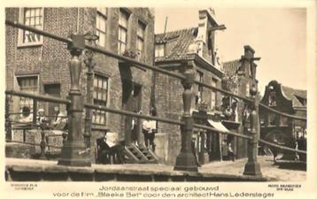 Amsterdam, Jordaanstraat, ontworpen voor film "Bleeke Bet" beschikbaar voor biedingen