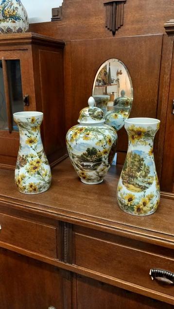 Vintage Vaas en Pot met Deksel - Zonnebloem Design beschikbaar voor biedingen