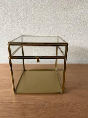 Gouden Vitrinebox / Showcase /vitrine - 15x15x15 cm beschikbaar voor biedingen