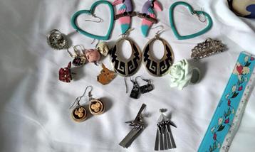 Oorbellen Pikachu Sushi Stenen Ringen Collectie voor weinig beschikbaar voor biedingen