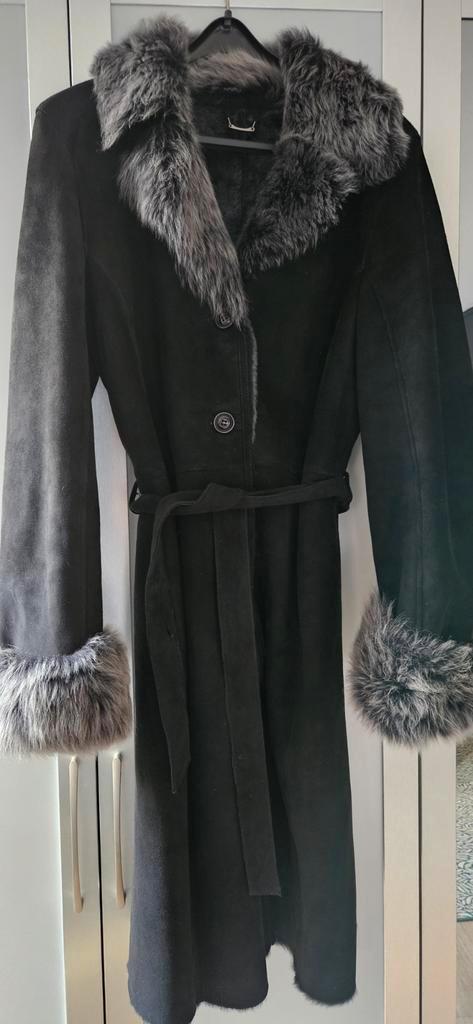Mooie exclusieve winterjas mt 40/42, Kleding | Dames, Jassen | Winter, Zo goed als nieuw, Maat 42/44 (L), Ophalen