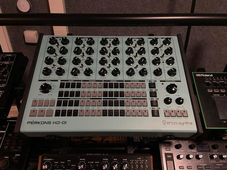 Erica Synths Perkons HD-01 incl. bag, Muziek en Instrumenten, Drumcomputers, Zo goed als nieuw, Overige merken, Ophalen