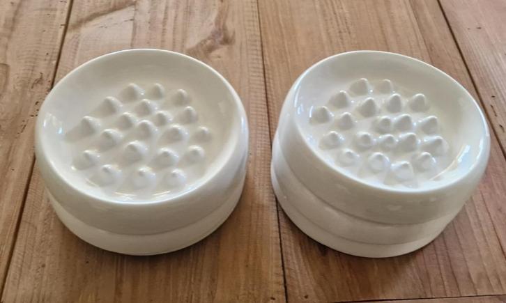 6x keramische voerbak voor katten (antischrokbak) slow feed, Dieren en Toebehoren, Kattenvoerbakken en Drinkbakken, Zo goed als nieuw