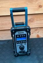Makita DMR110N dab+accu bouwradio AM/FM, Ophalen of Verzenden, Zo goed als nieuw, Bouwradio
