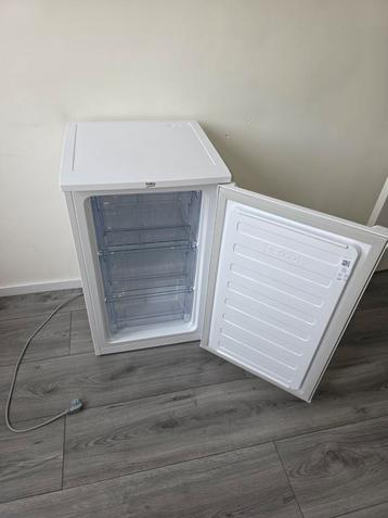 BEKO FS166020 vrijstaand tafel model vriezer beschikbaar voor biedingen