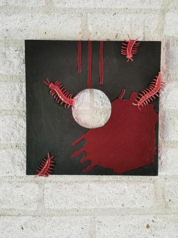 "bugged" 25x25 acrylverf mat + glanzend, plastic beschikbaar voor biedingen