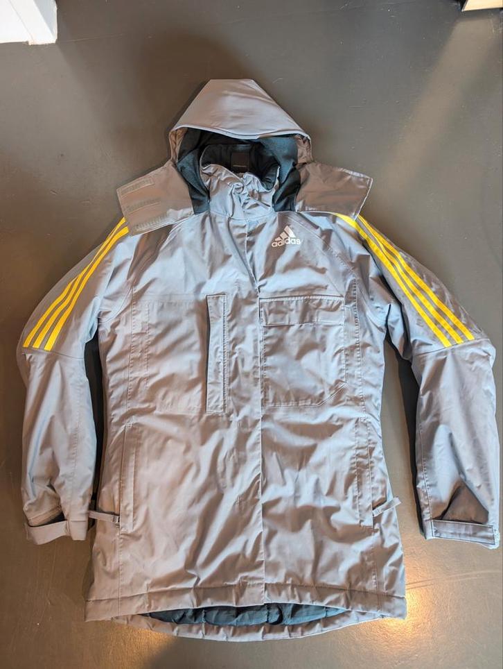 Adidas waterdichte jas mt XS/S buitensport voetbal, Kleding | Heren, Sportkleding, Nieuw, Voetbal, Maat 46 (S) of kleiner, Ophalen of Verzenden