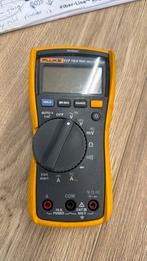 Fluke multimeter 117 en meettang en Fluke 323, Doe-het-zelf en Verbouw, Ophalen of Verzenden, Zo goed als nieuw, Multimeter