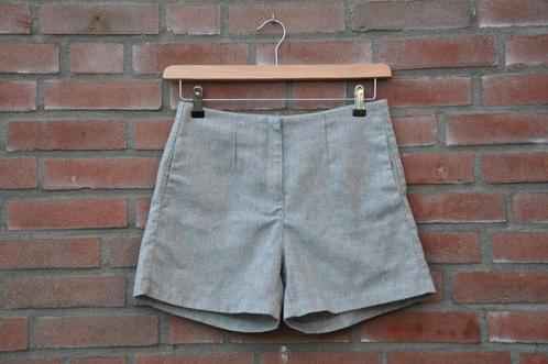 korte broek xs,s short xs, 34, Kleding | Dames, Broeken en Pantalons, Zo goed als nieuw, Maat 34 (XS) of kleiner, Overige kleuren