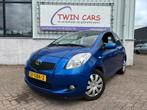 Toyota Yaris 1.3 VVTi Sol Automaat Airco 3drs, Gebruikt, 750 kg, 4 cilinders, Blauw