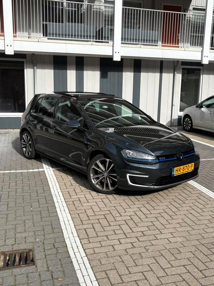 Volkswagen Golf 1.4 GTE 150 PK DSG 2015 Zwart, Auto's, Volkswagen, Particulier, Golf, ABS, Airbags, Alarm, Apple Carplay, Bluetooth