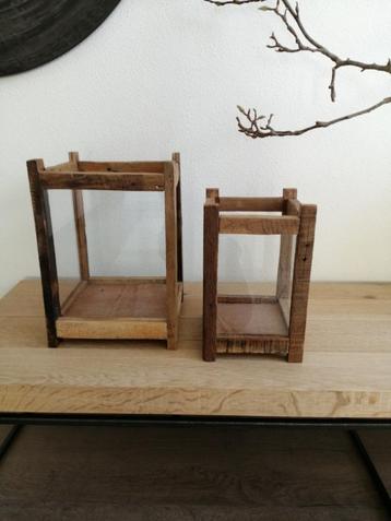 Set hout met glas windlichten 