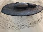 Vintage-Inspired Black Veiled Fascinator – Brand New, Ophalen of Verzenden, Nieuw, Zwart, Accessoires