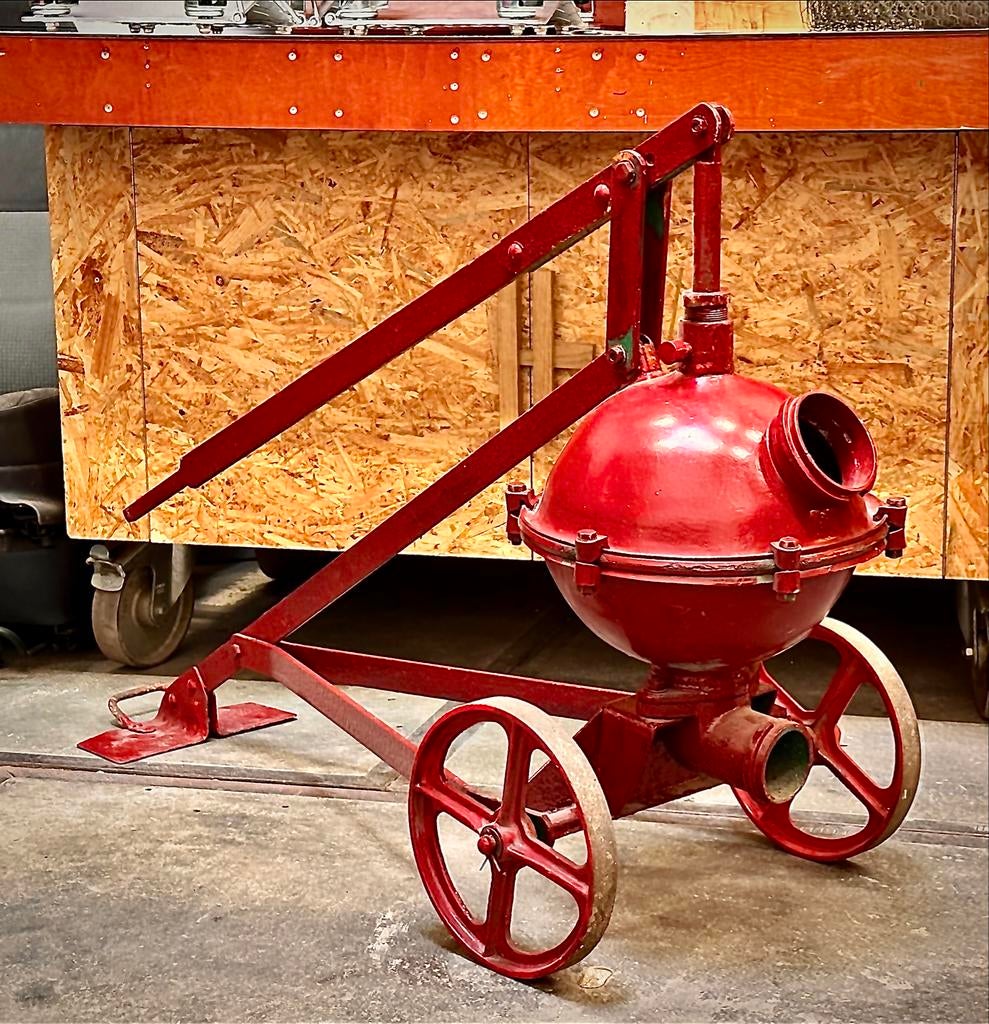 Antieke pomp / Gierpomp / Mestpomp / Kattekop, Ophalen