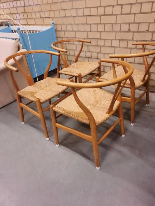 4 originele Carl Hansen & Son Wishbone stoelen, Huis en Inrichting, Stoelen, Gebruikt, Vier, Hout, Bruin, Ophalen