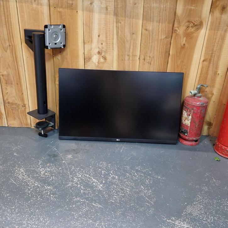 LG UltraFine 32UN880K 4K, Zwart, Incl. Beugel | ZGAN, Computers en Software, Monitoren, Zo goed als nieuw