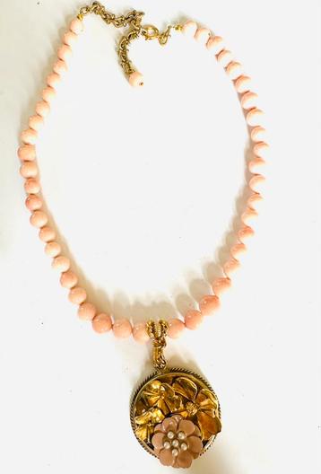 Vintage Italiaans glas ketting en hanger beschikbaar voor biedingen