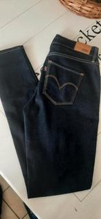 Levi's high rise skinny maat 26 zgan, Blauw, Ophalen of Verzenden, Zo goed als nieuw, W27 (confectie 34) of kleiner