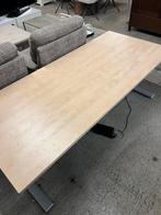 Verstelbare bureau, Ophalen, ., ., .