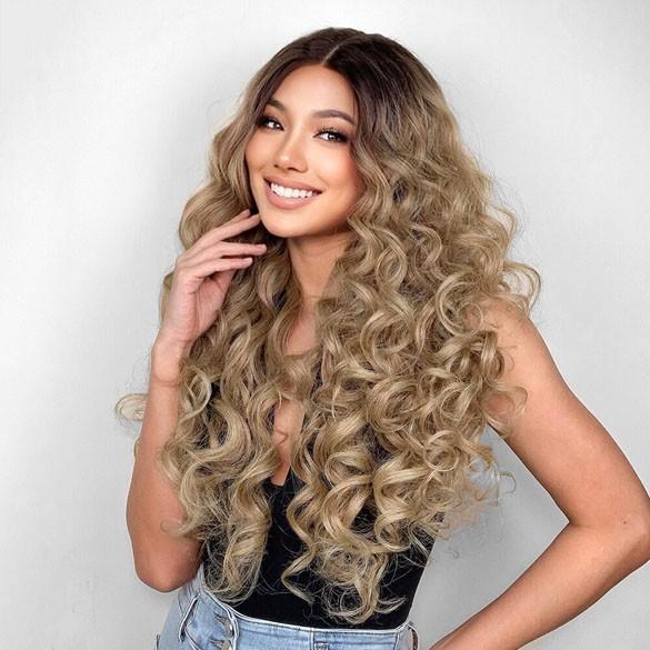 Weelderige blonde krullen pruik met lace front Yoni, Sieraden, Tassen en Uiterlijk, Uiterlijk | Haarverzorging, Nieuw, Pruik of Haarverlenging