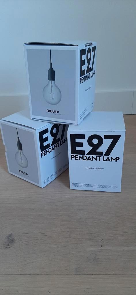 Muuto E27 Hanglamp grijs - Nieuw in doos!, Huis en Inrichting, Lampen | Hanglampen, Nieuw, Minder dan 50 cm, Ophalen