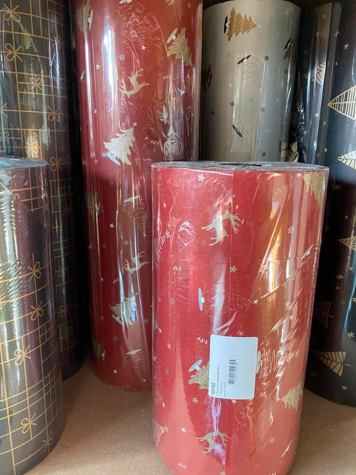 luxe rol cadeaupapier kerst 200 meter lang 30 cm breed, Diversen, Cadeaupapier, Nieuw, Ophalen of Verzenden