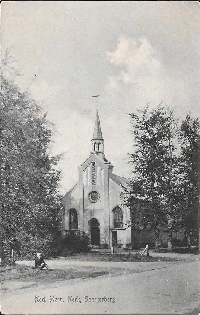 Ned. Herv. Kerk Soesterberg met man, Verzamelen, Ansichtkaarten | Nederland, Ongelopen, Utrecht, Voor 1920, Ophalen of Verzenden